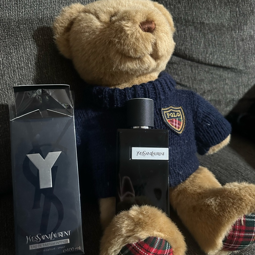 Yves Saint Laurent Black Eau de Parfum